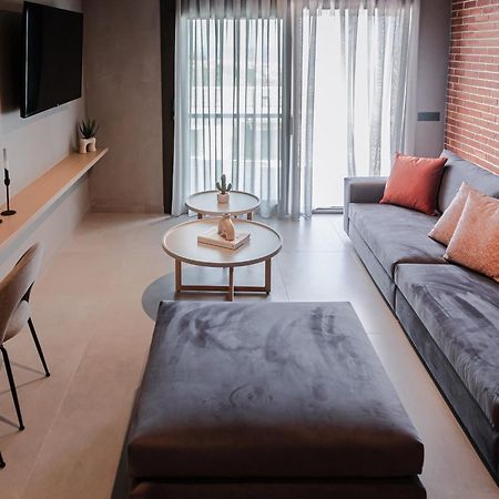 Orama Luxury Suite 3 Bedrooms With Private Pool แอร์ซอนิสซอส ภายนอก รูปภาพ