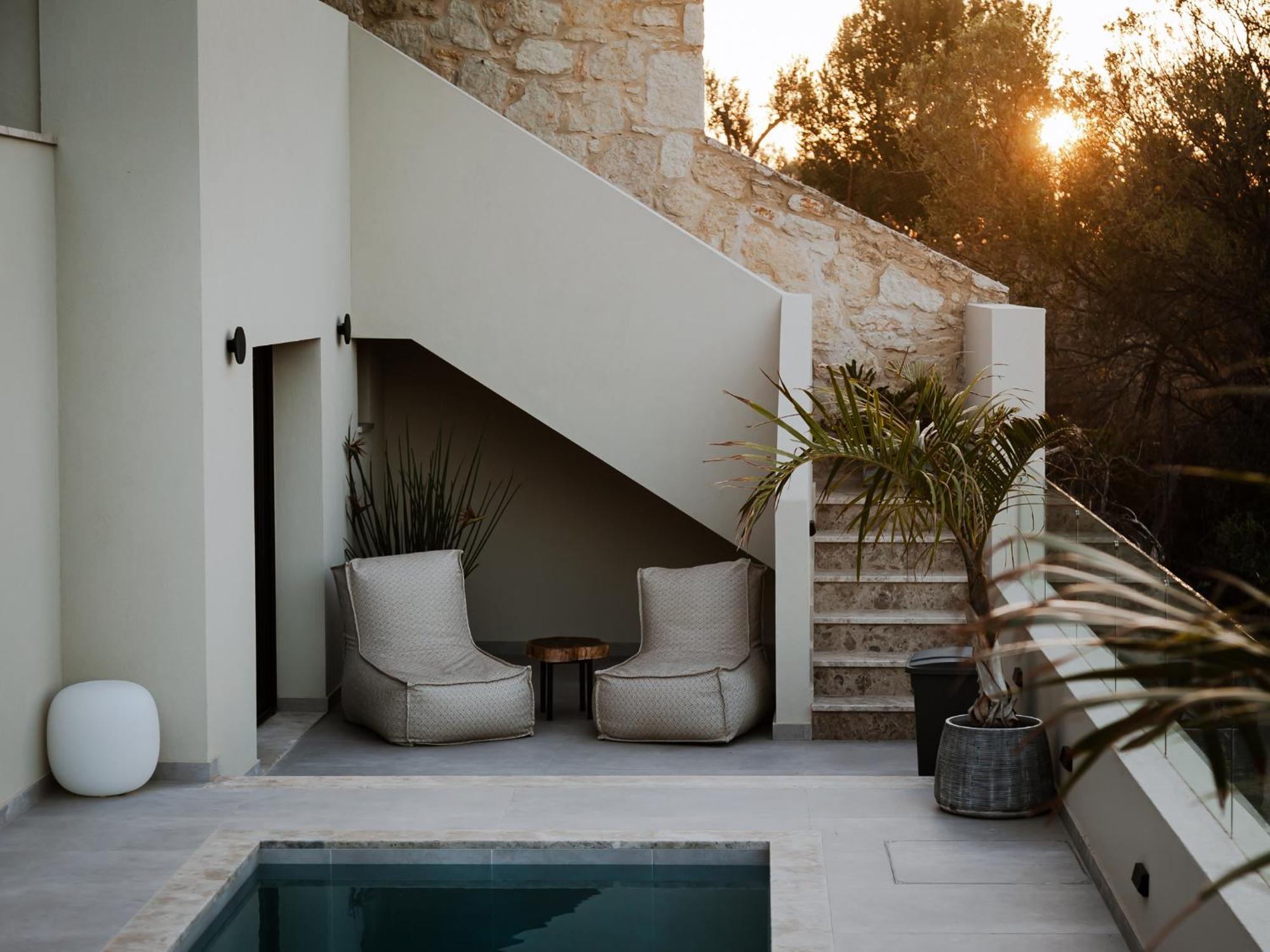 Orama Luxury Suite 3 Bedrooms With Private Pool แอร์ซอนิสซอส ภายนอก รูปภาพ